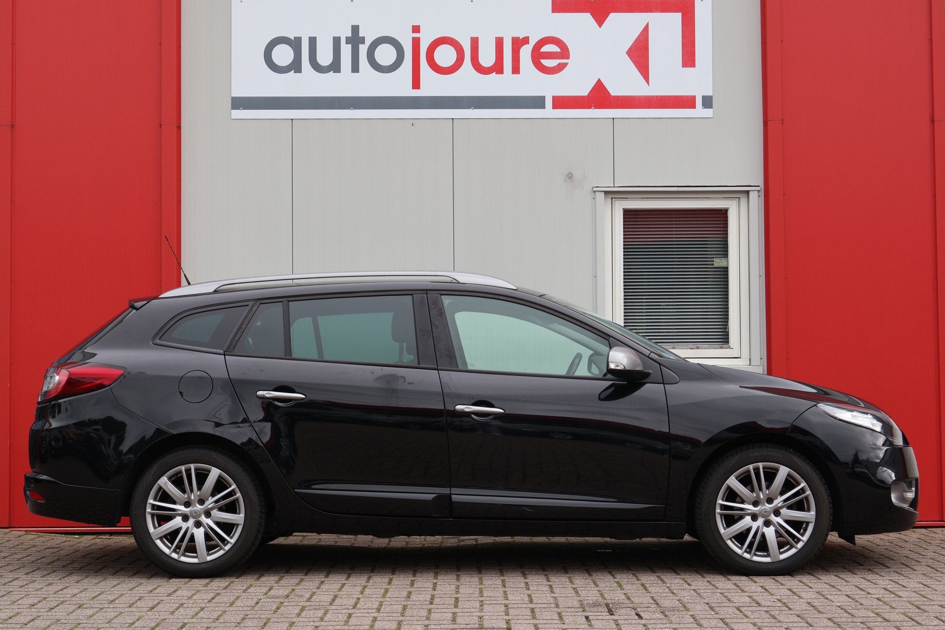 Renault Mégane TCe 130pk GT-Line (bj 2012), Voorwielaandrijving, Gebruikt, 4 cilinders, Zwart