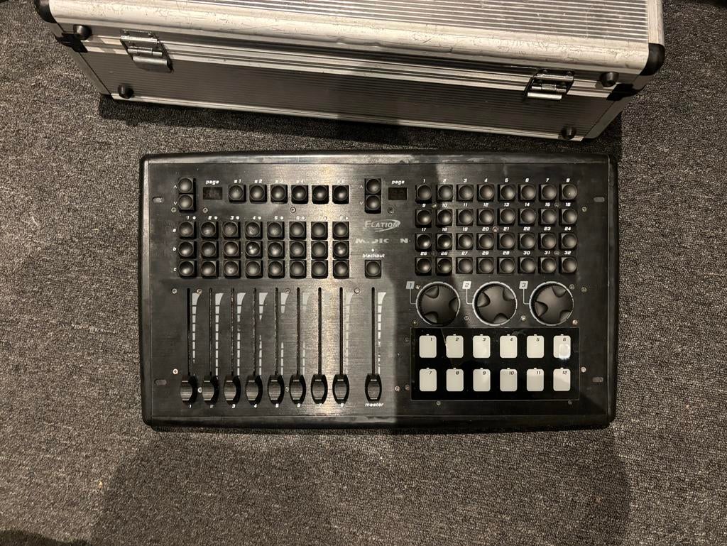 Elation Midicon mengpaneel met koffer en accessoires, Muziek en Instrumenten, Ophalen of Verzenden, Gebruikt, Licht