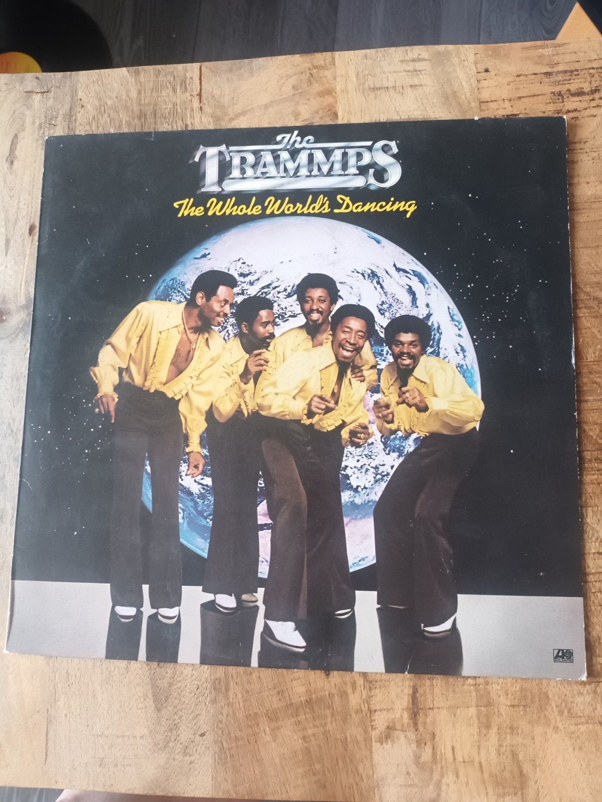Vinyl The Trammps - The Whole World's Dancing, Ophalen of Verzenden, 1970 - 1979, Gebruikt