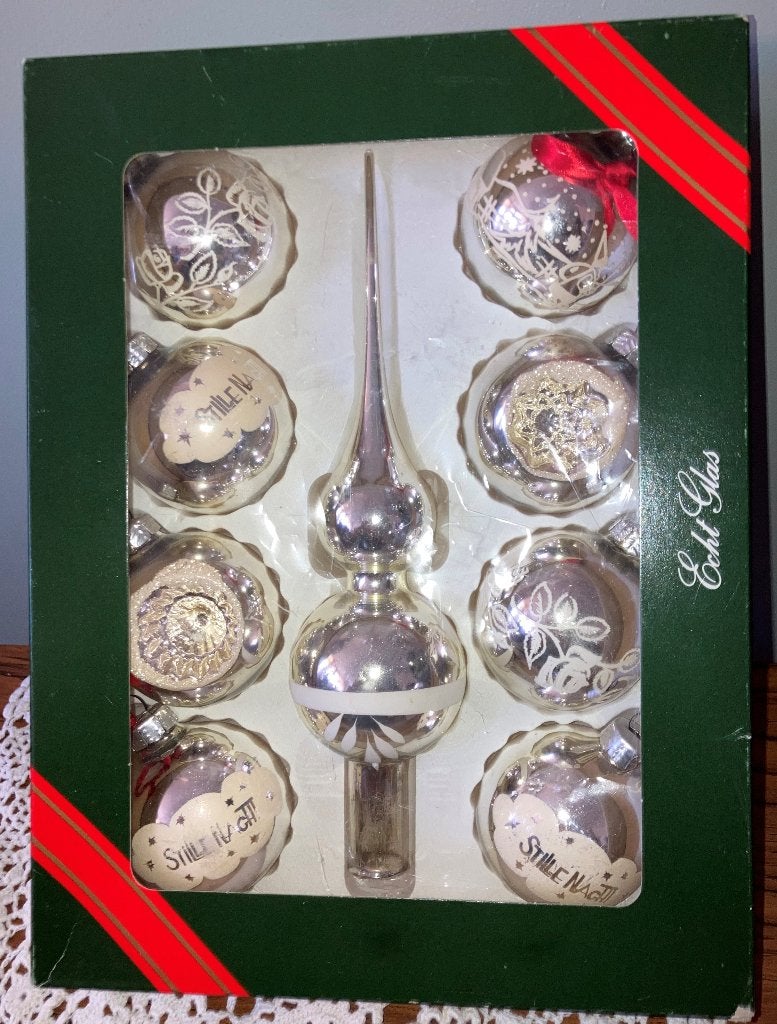 Oude kerstbal ornament en piek in doos nr 81, Ophalen of Verzenden, Gebruikt