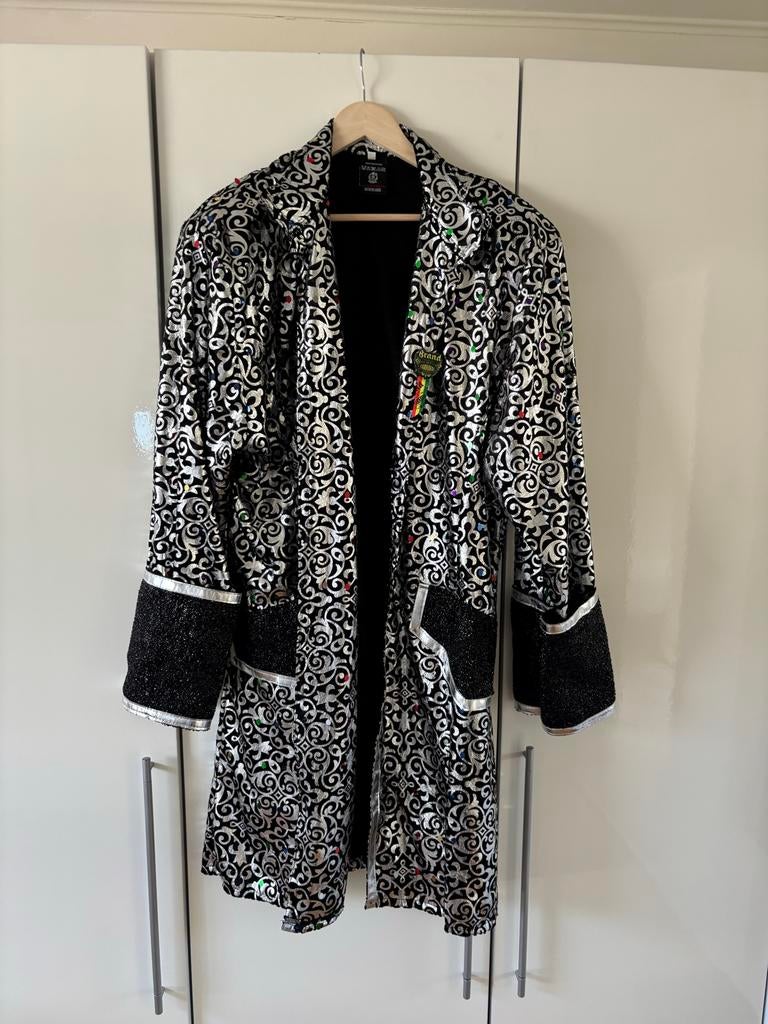 Heren carnavalsjas zilverkleurig met zwart patroon, Carnaval, Overige maten, Ophalen of Verzenden, Kleding