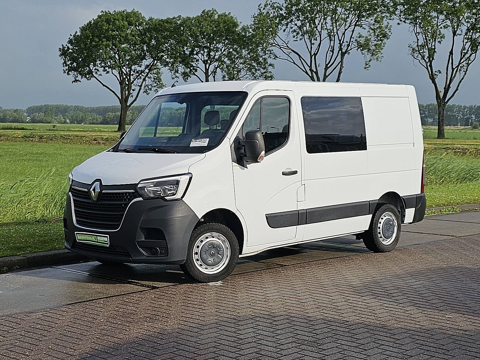 RENAULT MASTER 2.3 l1h1 dubbel cabine!, Auto's, Bestelauto's, Voorwielaandrijving, 136 pk, Gebruikt, Euro 6