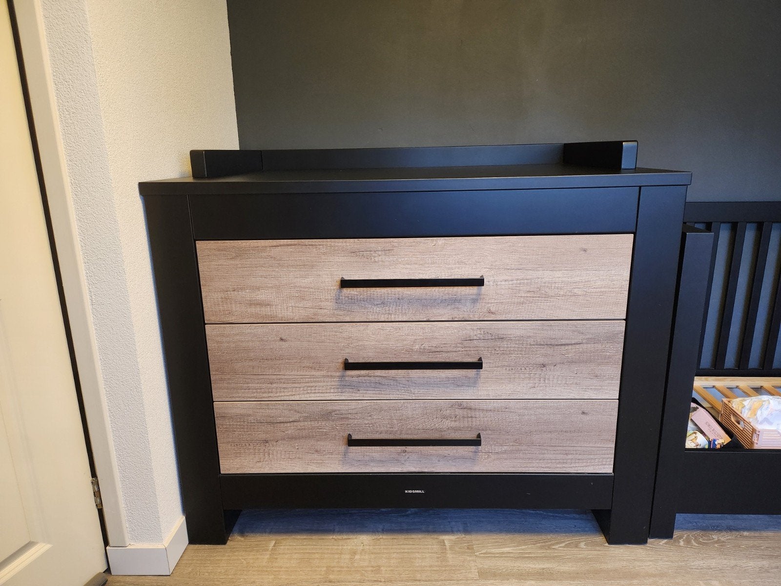 Commode Kidsmill zwart Longisland + bladvergroter, Ophalen, Gebruikt, Jongetje of Meisje