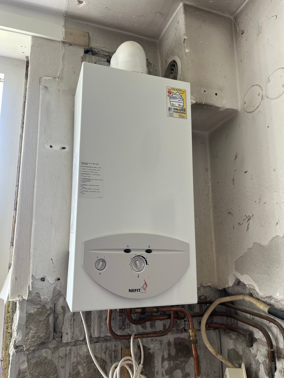 Nefit Gesloten Geiser F 2500 VE-N, Doe-het-zelf en Verbouw, Geisers en Boilers, Ophalen, Gebruikt, Aardgas, Geiser