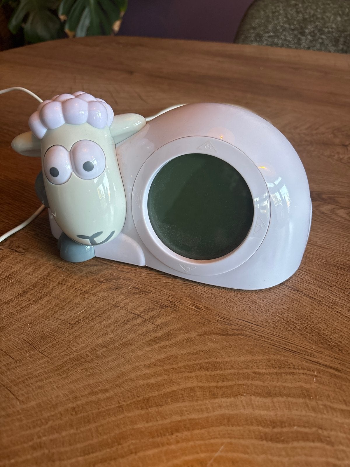 Schattige schaap wekker/slaaptrainer voor kinderen, Ophalen of Verzenden, Gebruikt