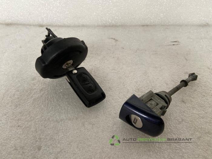 Tankdop van een Peugeot 308 (KHH), Gebruikt, -, -, Ophalen of Verzenden