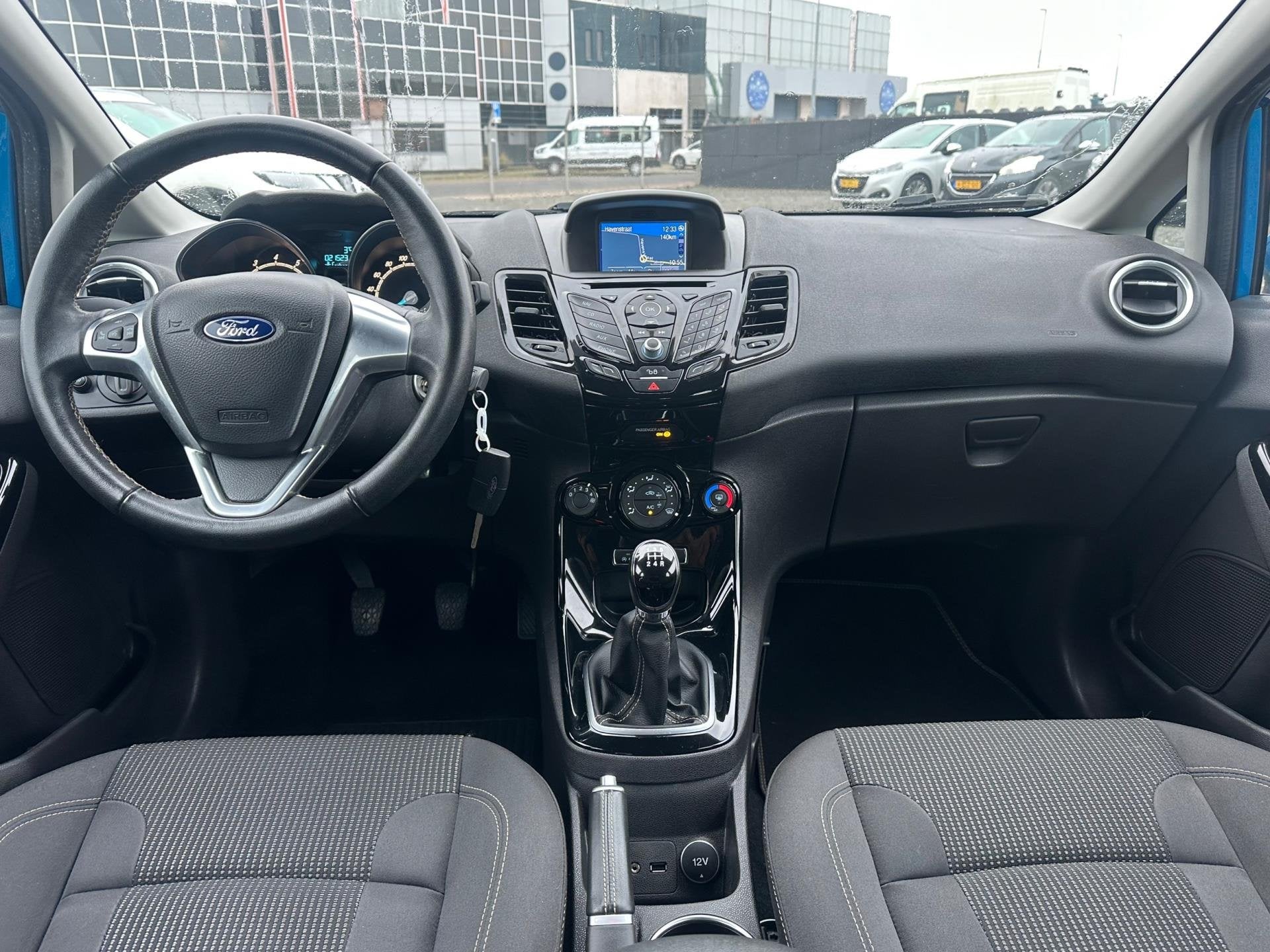 Ford Fiesta 1.0 EcoBoost Titanium/AIRCO/NAVI/NW APK, Voorwielaandrijving, Blauw, 23 km/l, Origineel Nederlands