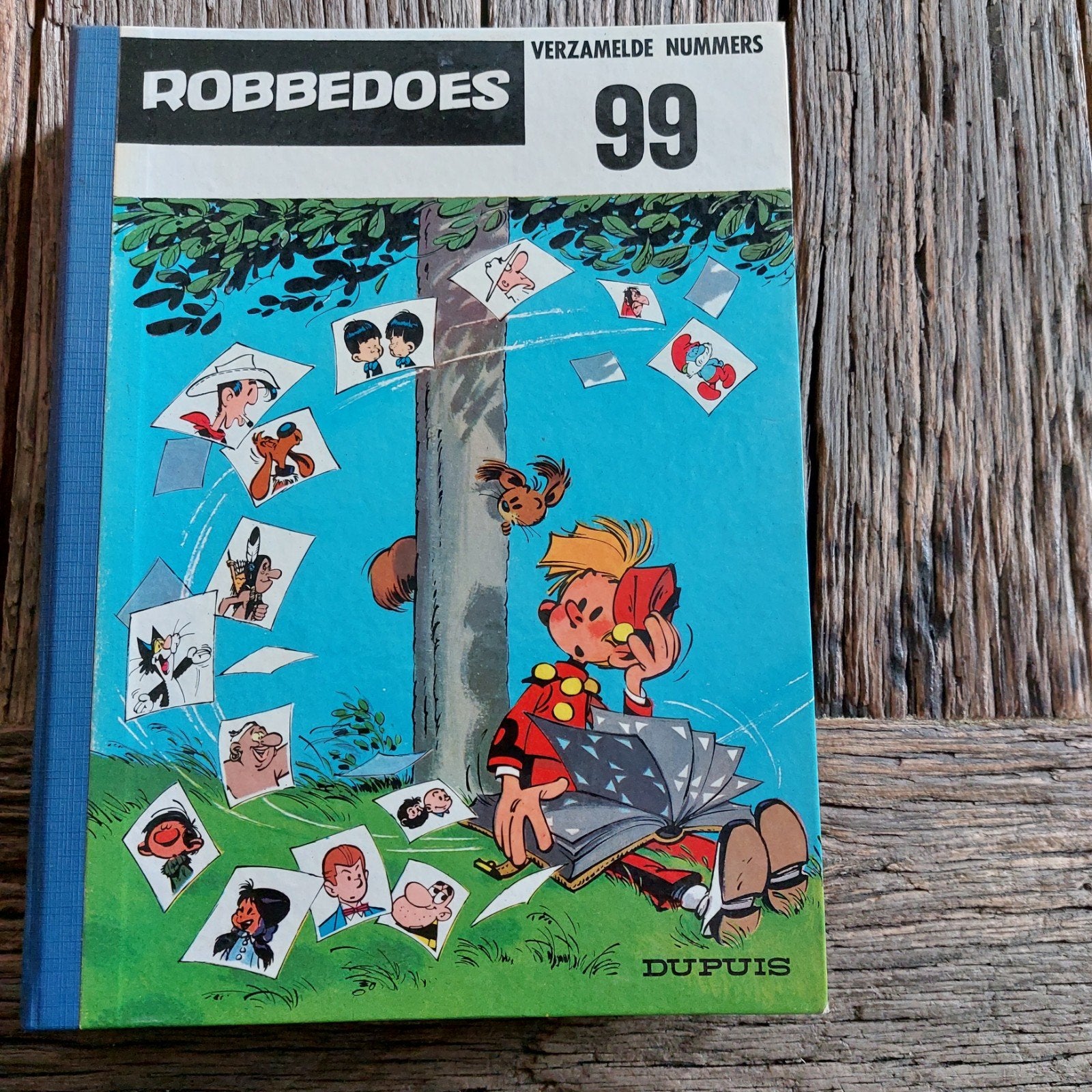 Mooie oude Robbedoes bundeling 99 met alle microverhalen, Eén stripboek, Ophalen of Verzenden, Gelezen