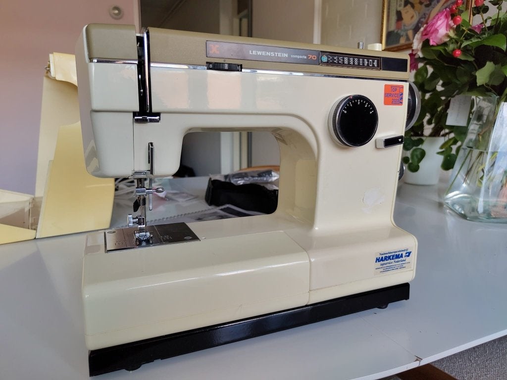 Lewenstein Compacta 70 - in goede staat- keuring uit 2020, Ophalen, Zo goed als nieuw, Naaimachine, Lewenstein