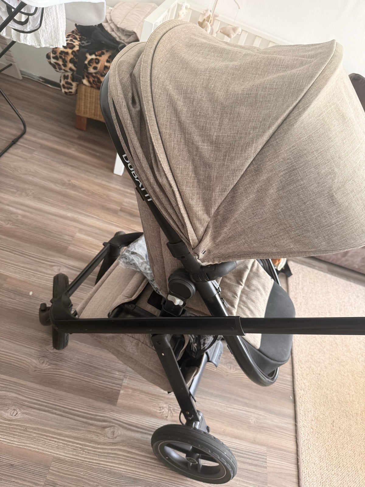 Dubatti kinderwagen taupe - compleet met reiswieg en buggy, Kinderen en Baby's, Kinderwagens en Combinaties, Overige merken, Gebruikt