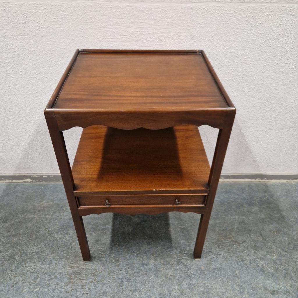 Vintage bijzettafel klassieke theetafel wijntafel, 45 tot 60 cm, Gebruikt, Aaldertgeertsstraat 43 Olst, Ophalen of Verzenden