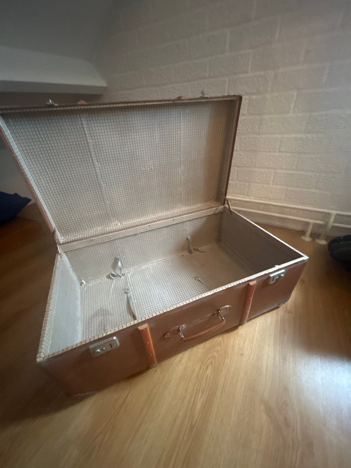 Vintage Bruine Koffer met werkende Sloten - EJC GROEN 3, Ophalen, Overige materialen, Gebruikt, 45 tot 55 cm