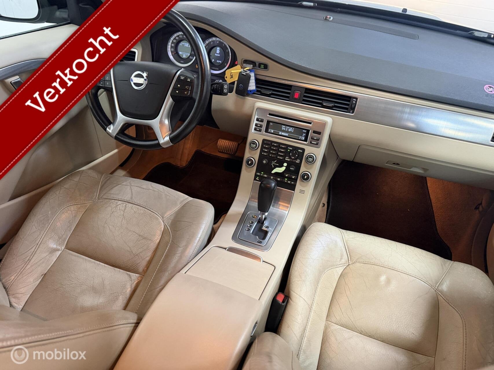 Volvo V70 2.5FT Summum AUTOMAAT / LEER, Auto's, Volvo, 1568 kg, 5 cilinders, 5 stoelen, Voorwielaandrijving