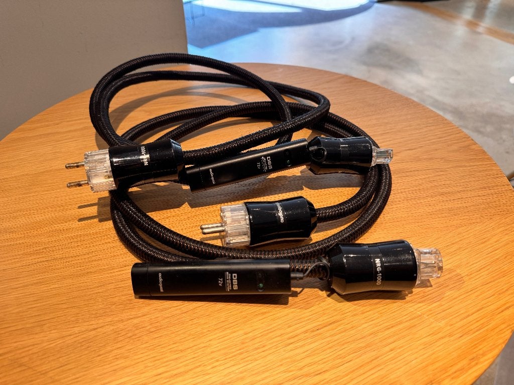 AudioQuest NRG-1000 met DBS - 2m (2 stuks beschikbaar), Ophalen, Zo goed als nieuw, 2 tot 5 meter, Overige kabels