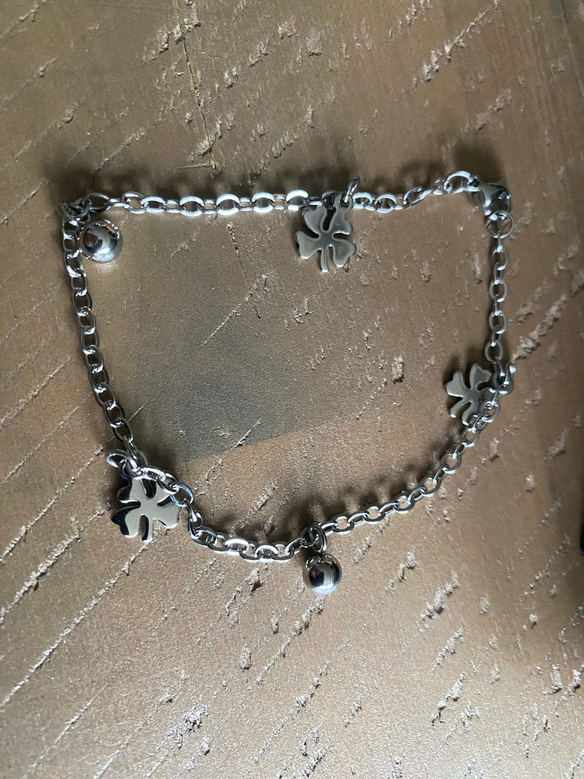 Amanto Armband Klavertje Vier, Staal, Nieuw, Ophalen of Verzenden, Met bedels of kralen