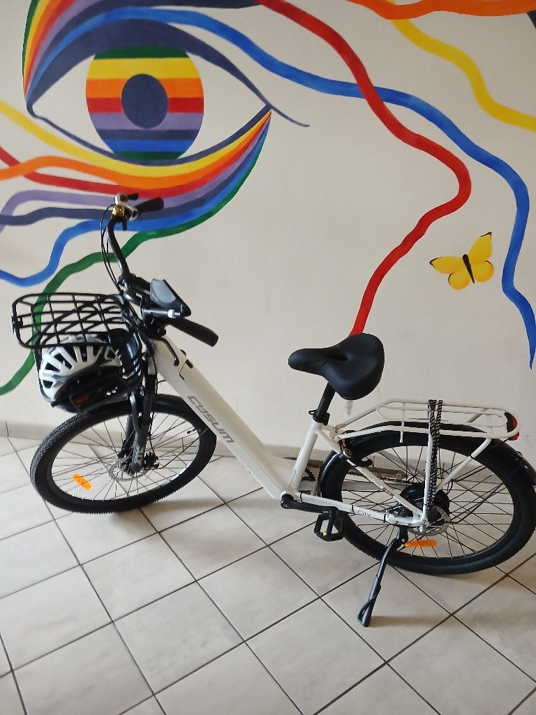 Sycum City E-bike - Zo goed als nieuw, incl. helm, Zo goed als nieuw, 50 km per accu of meer, 55 tot 59 cm, Ophalen
