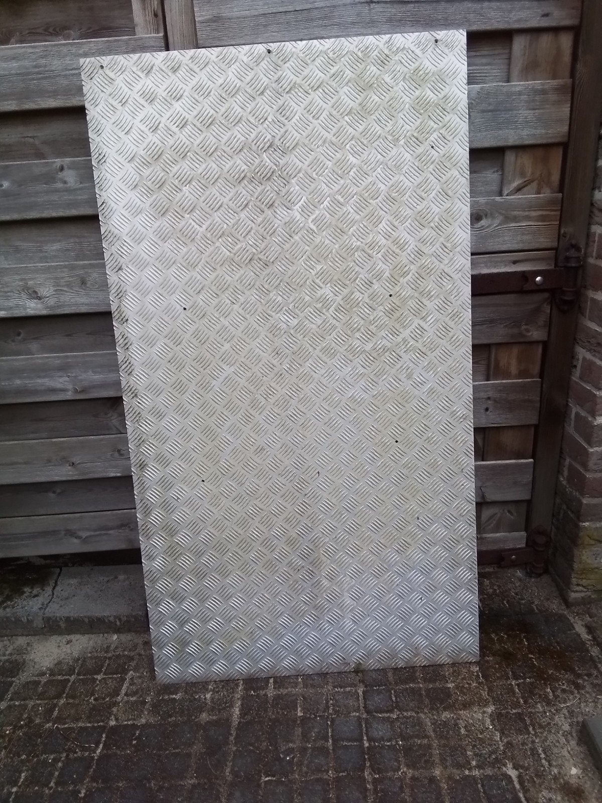 Aluminium traanplaat 84 x 120   dik 5.5 mm, Ophalen