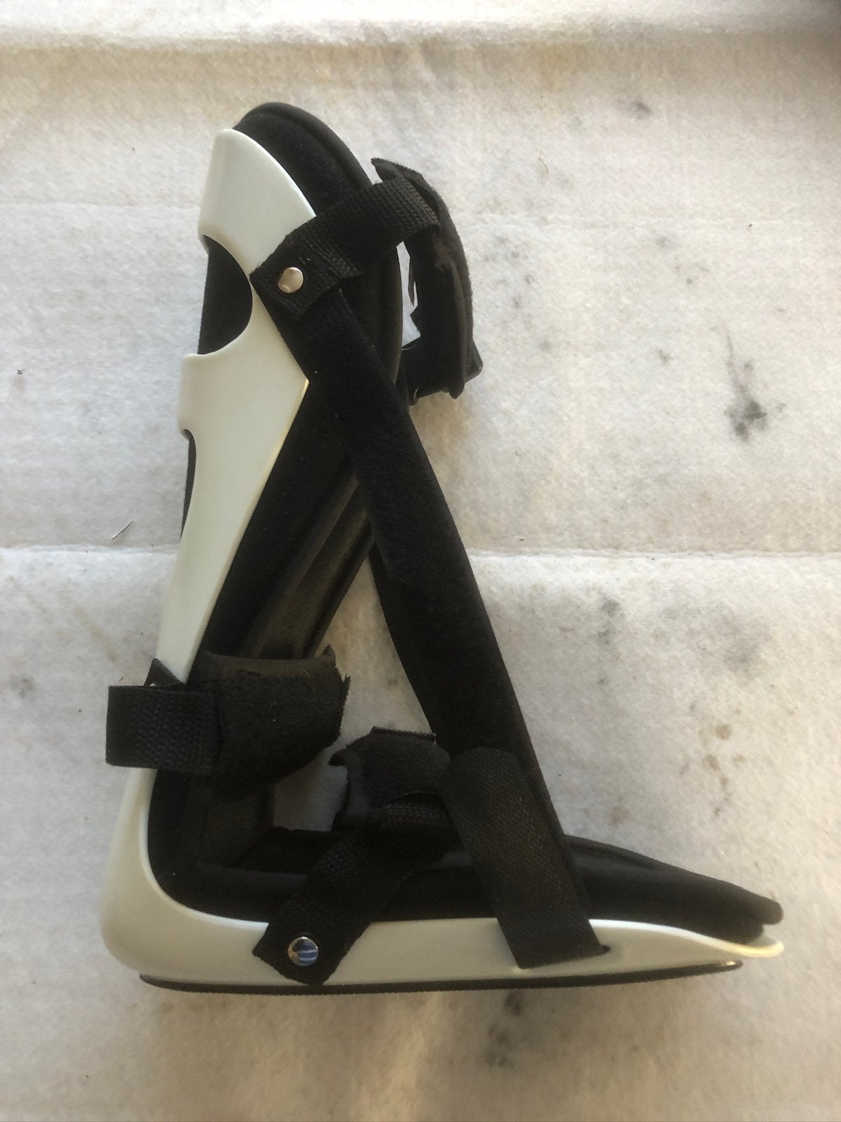 t.k. enkel brace hardshell S voetbed 22cm NIEUWSTAAT, Diversen, Ophalen, Nieuw