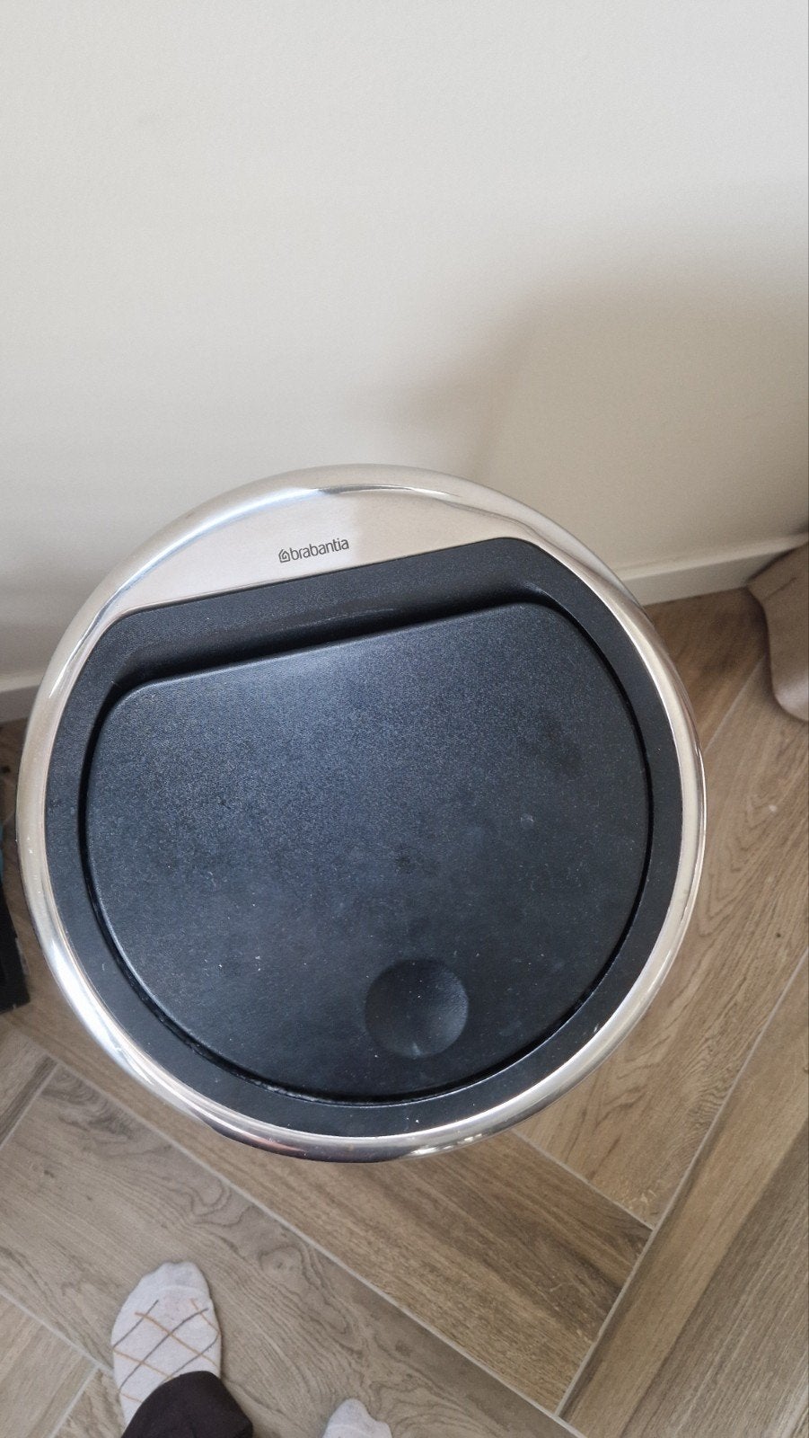 Brabantia prullenbak 23-30 liter - Minimale gebruikerssporen, Ophalen, 50 – 75, Gebruikt, 20 tot 30 liter