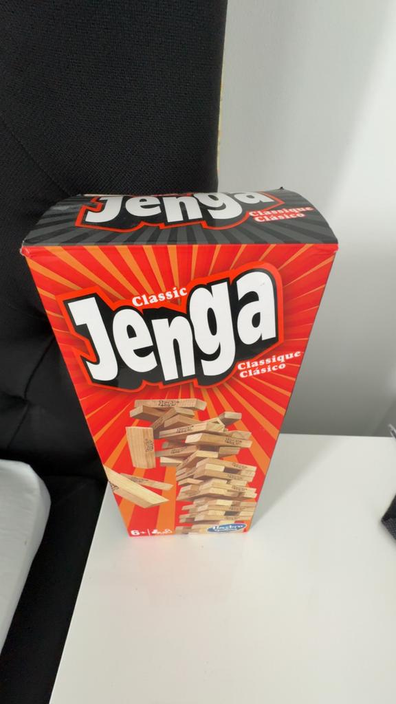 Jenga Classic - Het spannende stapelspel voor iedereen, Ophalen of Verzenden, Zo goed als nieuw