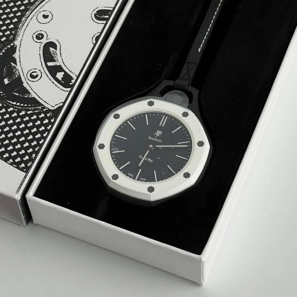 Swatch Royal Pop x Audemars Piguet Royal Pop Ocho Negro, Ophalen, Overige materialen, Overige merken, 1960 of later