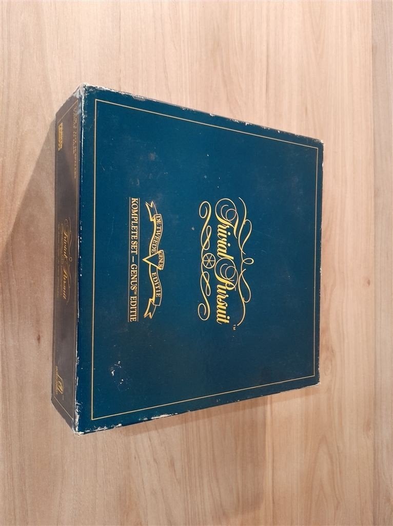 Trivial Pursuit - de tweede genus editie - triviant - s5479, Verzenden, Zo goed als nieuw
