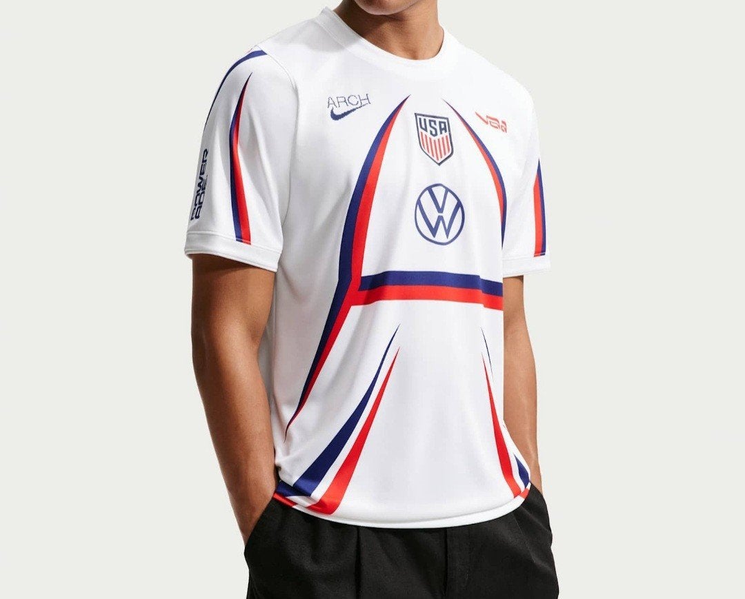 Academy pro voetbaltop  shirt usa v.a.a nieuw!!, Ophalen of Verzenden, Nieuw, Overige maten, Voetbal