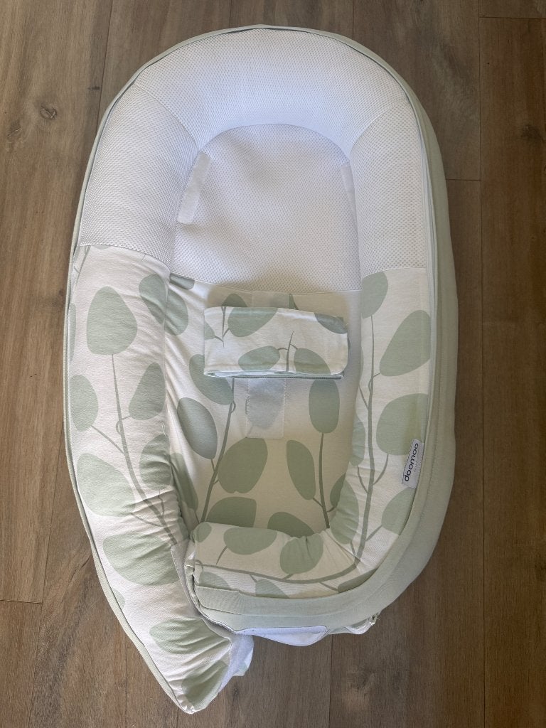 Doomoo babynestje mintgroen, Ophalen, Zo goed als nieuw
