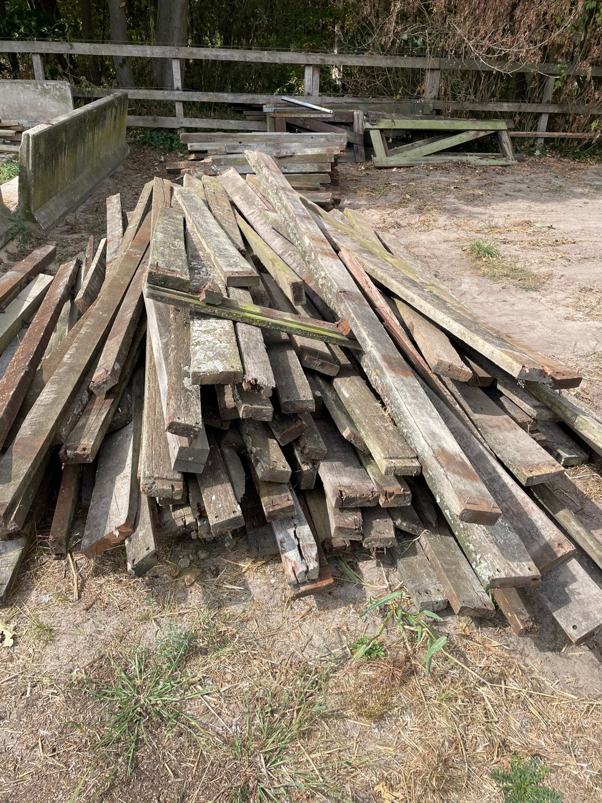 Droog oud onbehandeld hardhout Azobe voor open haard, 3 tot 6 m³, Ophalen, Overige houtsoorten