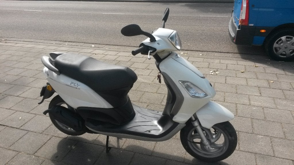 piaggio fly 2t 2014, geel kenteken, inruil mogelijk, Tweetakt, Zip, Ophalen of Verzenden, Zo goed als nieuw