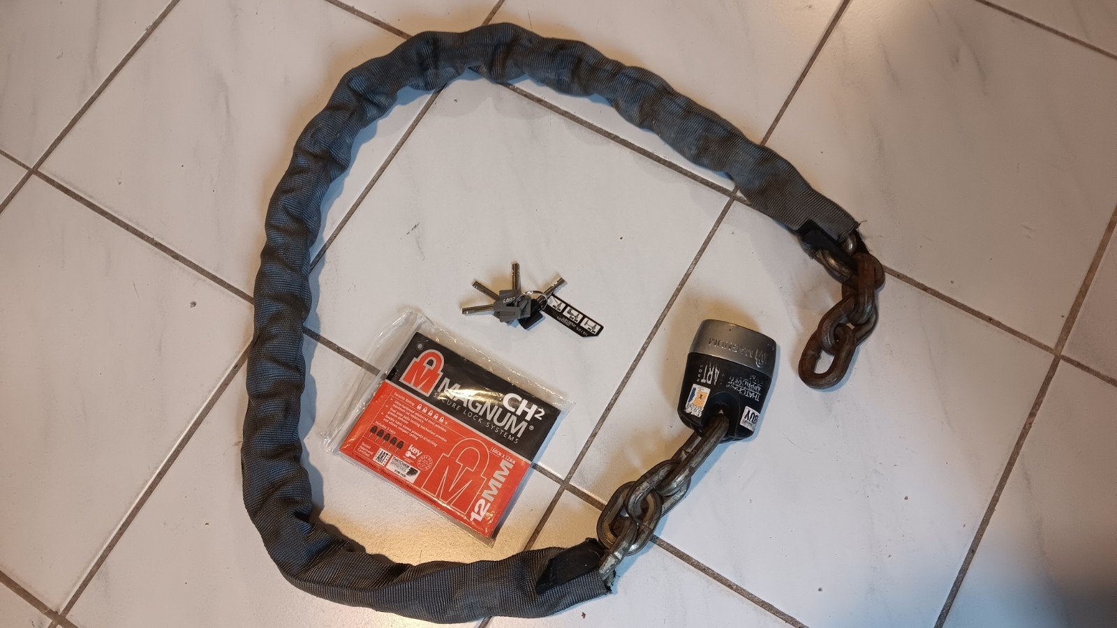 ZWAAR MAGNUM KETTINGSLOT, Ophalen