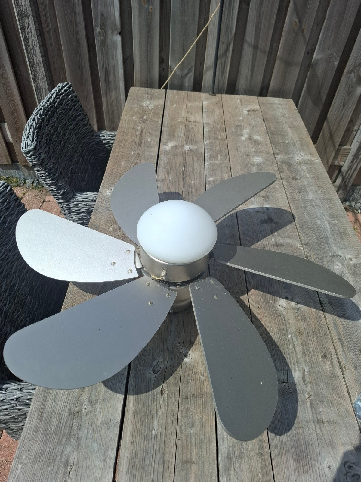 Plafond ventilator met lamp Zilver nooit gebruikt!, Ophalen, Zo goed als nieuw, Plafondventilator