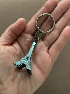 Sleutelhanger Eiffeltoren metallisch blauw, Verzamelen, Ophalen of Verzenden, Zo goed als nieuw, Stad of Land