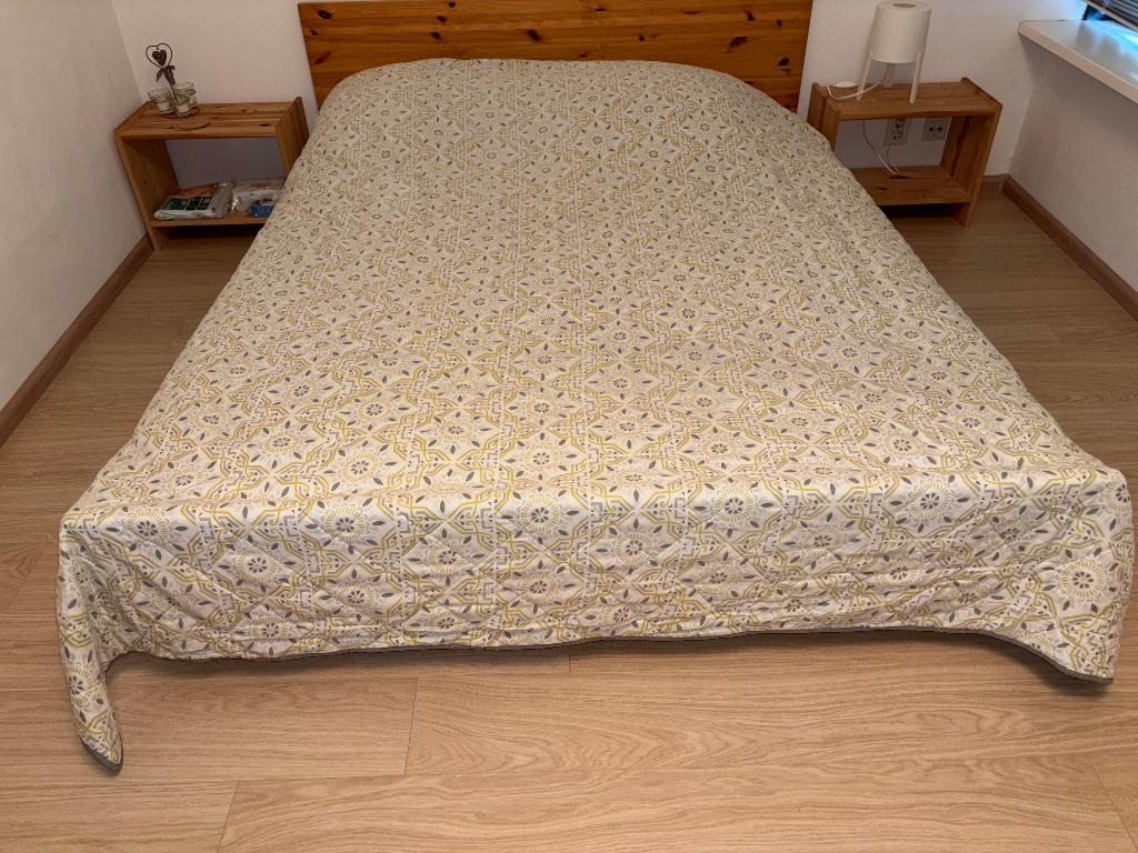 Sprei 220 x 270 cm, dubbelzijdig, in goede staat., Overige kleuren, Overige typen, Tweepersoons, Ophalen of Verzenden