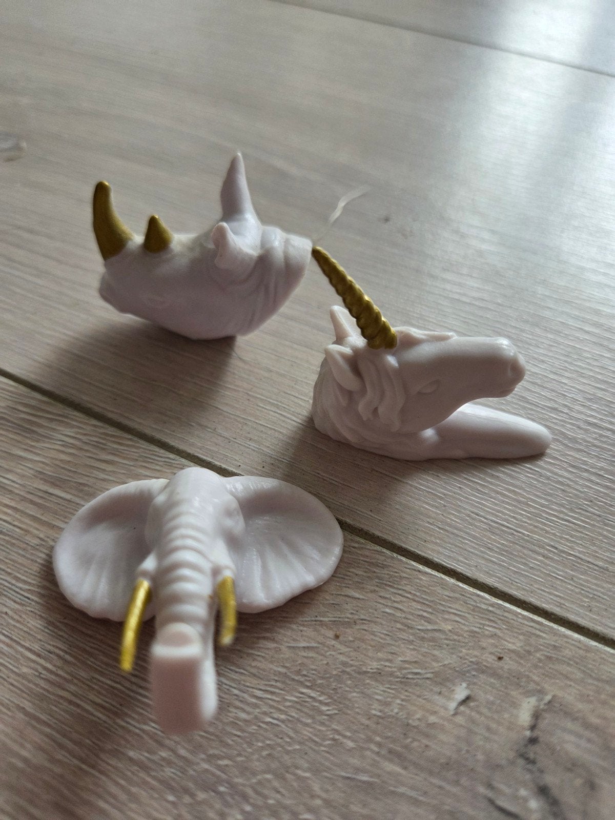 Leuke magneten: neushoorn, eenhoorn en olifant, Ophalen of Verzenden, Zo goed als nieuw, Wild dier, Overige typen