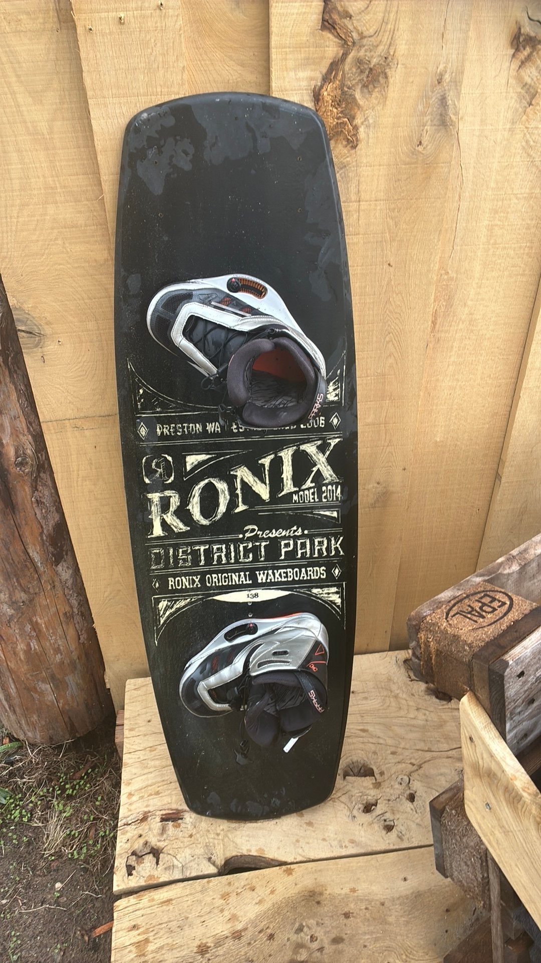 Ronix wakeboard met Ronix Parks boots, Ophalen, Gebruikt, Board en Schoenen