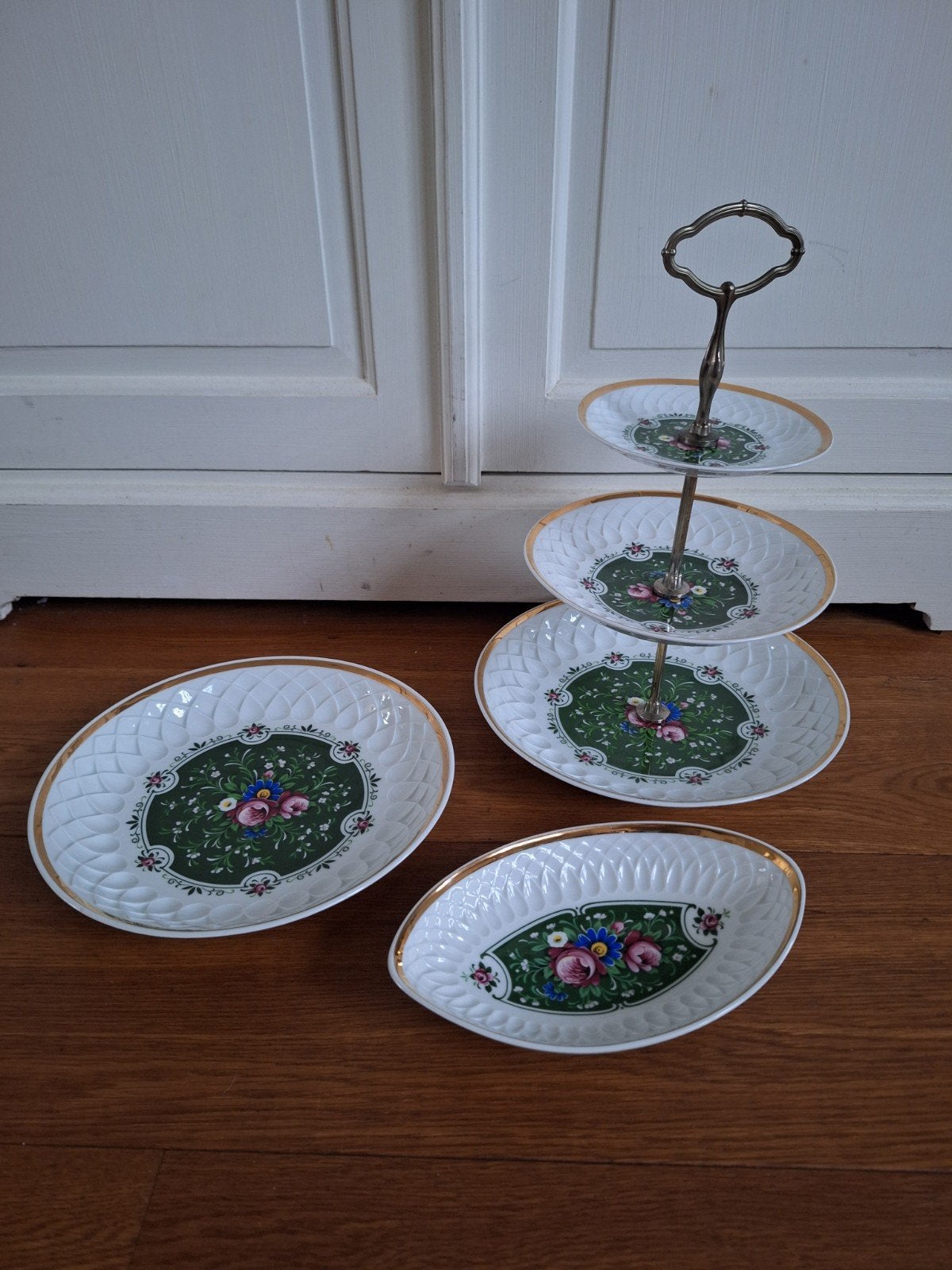 Vintage Arzberg etagère met 3 lagen en 2 losse schalen., Ophalen of Verzenden, Zo goed als nieuw, Etagère