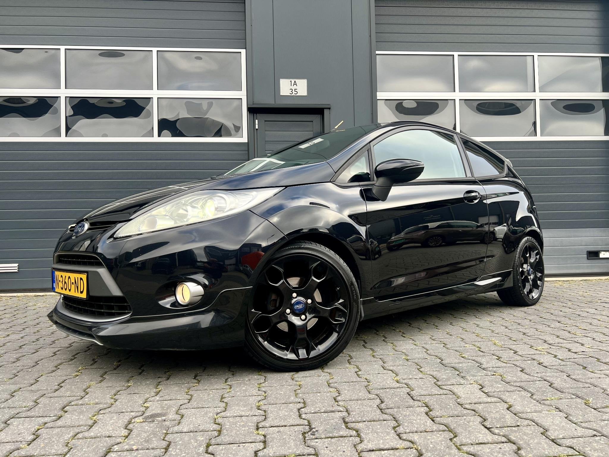 Ford Fiesta 1.6 Metal *135PK*ST-LINE*LED SMOKE, 135 pk, Gebruikt, 31 €/maand, 4 cilinders
