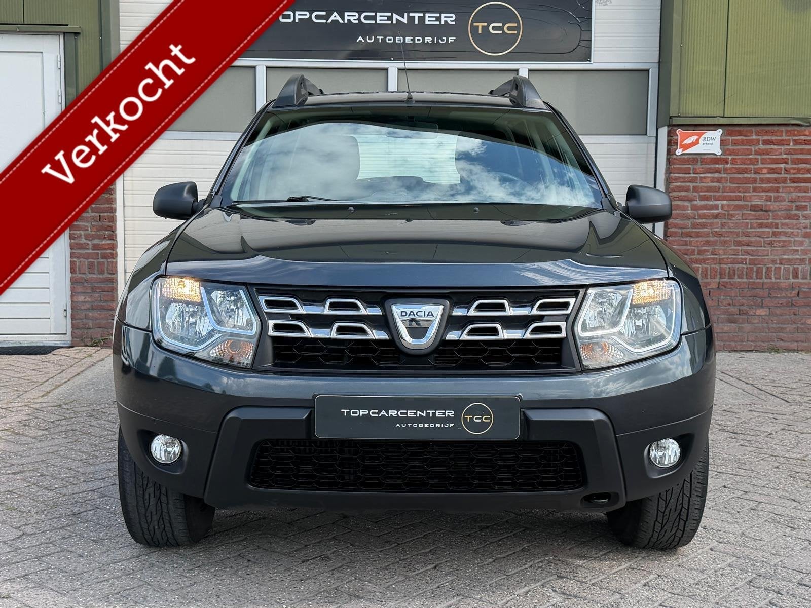 Dacia Duster 1.2 TCe 4x2 Lauréate/AIRCO/TREKH/BLUETH/APK/NA, Auto's, Voorwielaandrijving, Euro 5, 125 pk, Gebruikt