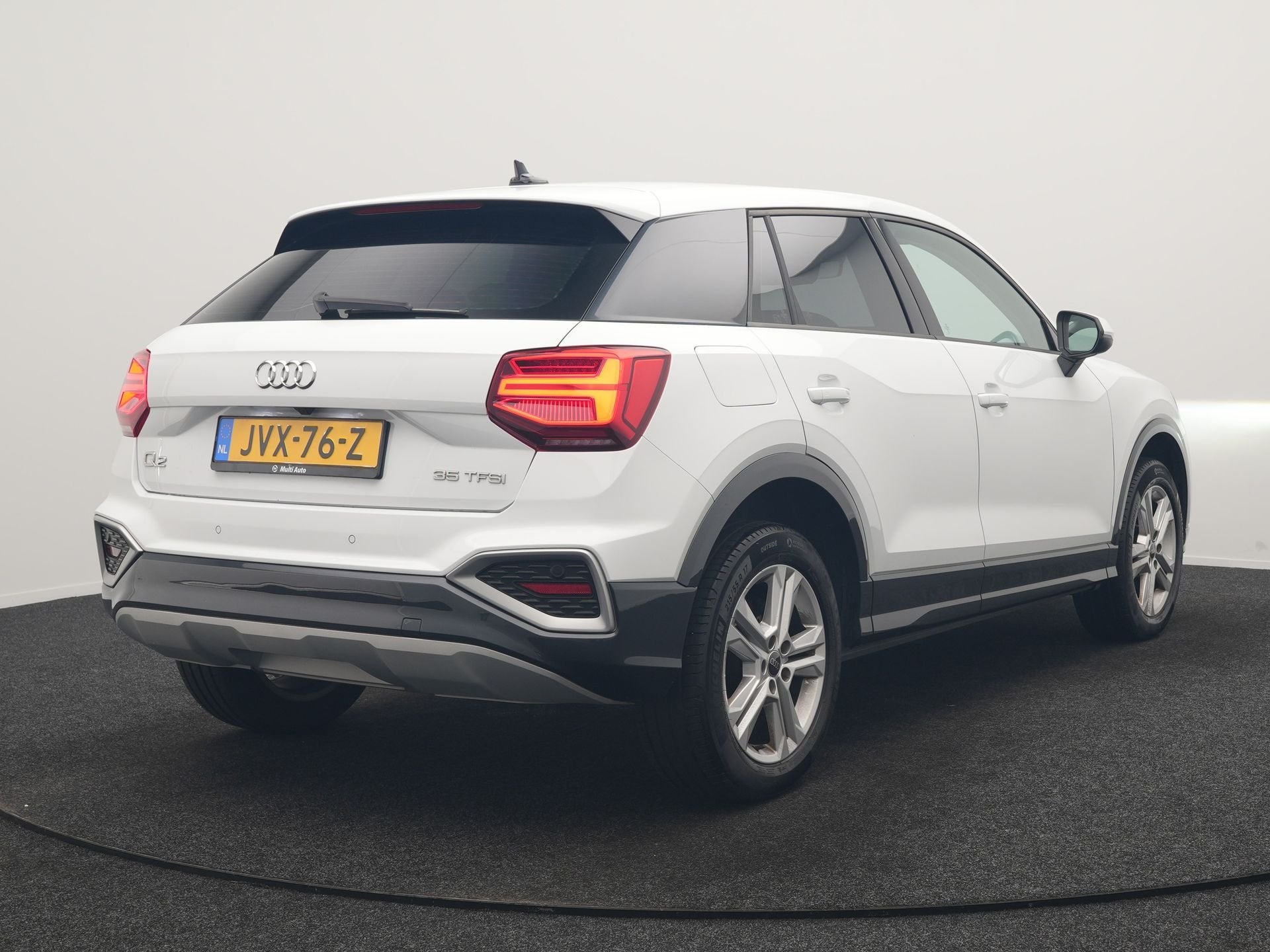 Audi Q2 35 TFSI Advanced edition 150pk AUTOMAAT | Adaptive C, Adaptive Cruise Control, Stof, 4 cilinders, 150 pk