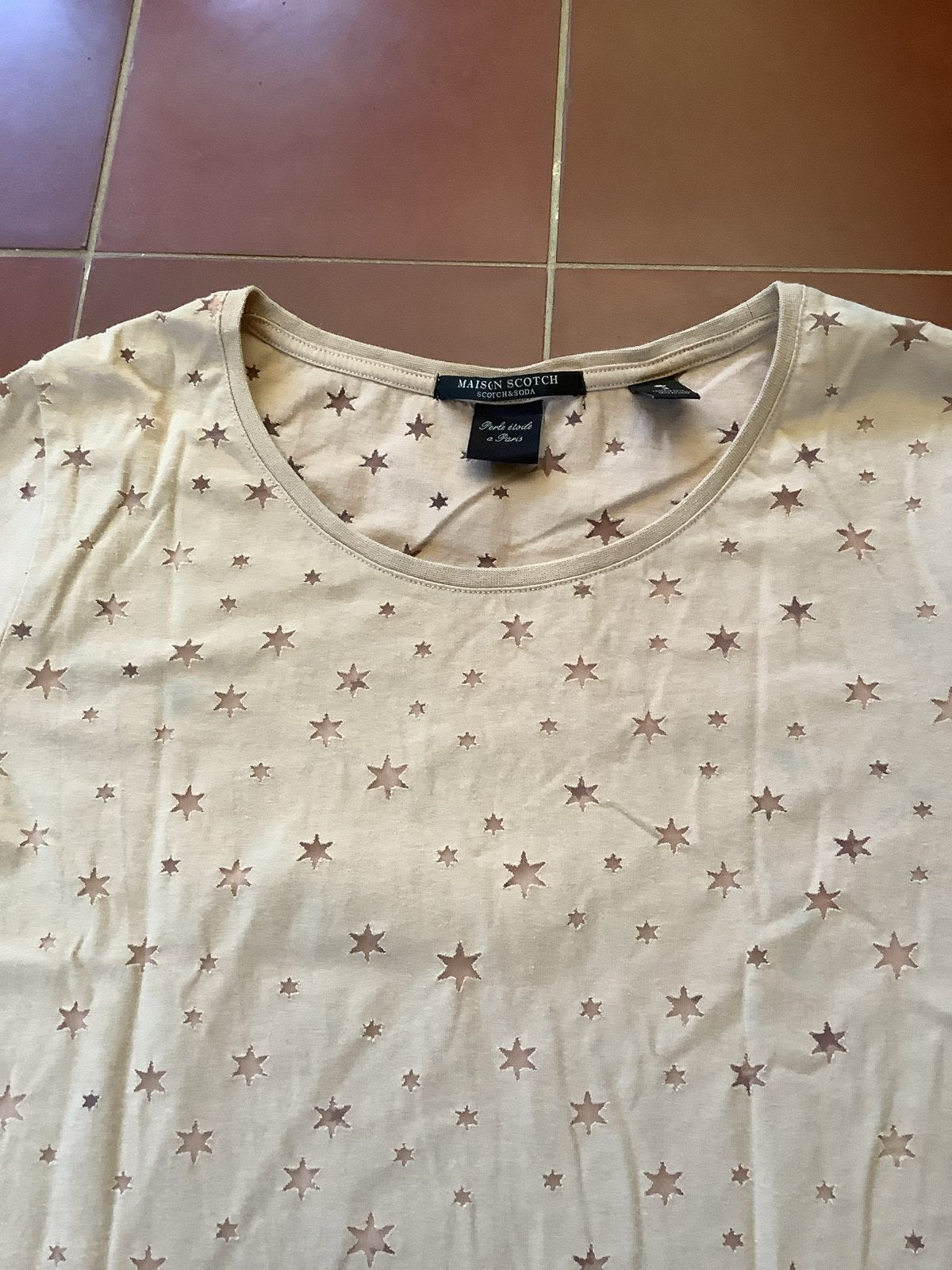 Maison Scotch T-shirt met sterrenprint - Maat M, Kleding | Dames, T-shirts, Maat 38/40 (M), Beige, Ophalen of Verzenden, Korte mouw