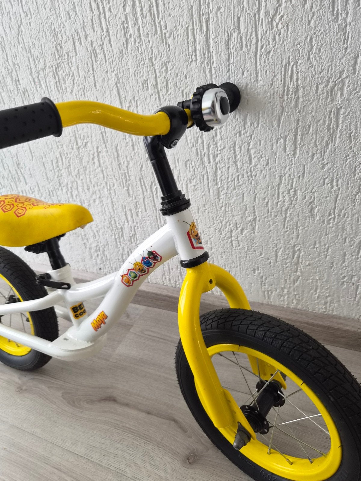 Maya loopfiets wit/geel - Zo goed als nieuw, Fietsen en Brommers, Ophalen, Zo goed als nieuw, Minder dan 16 inch, Maya
