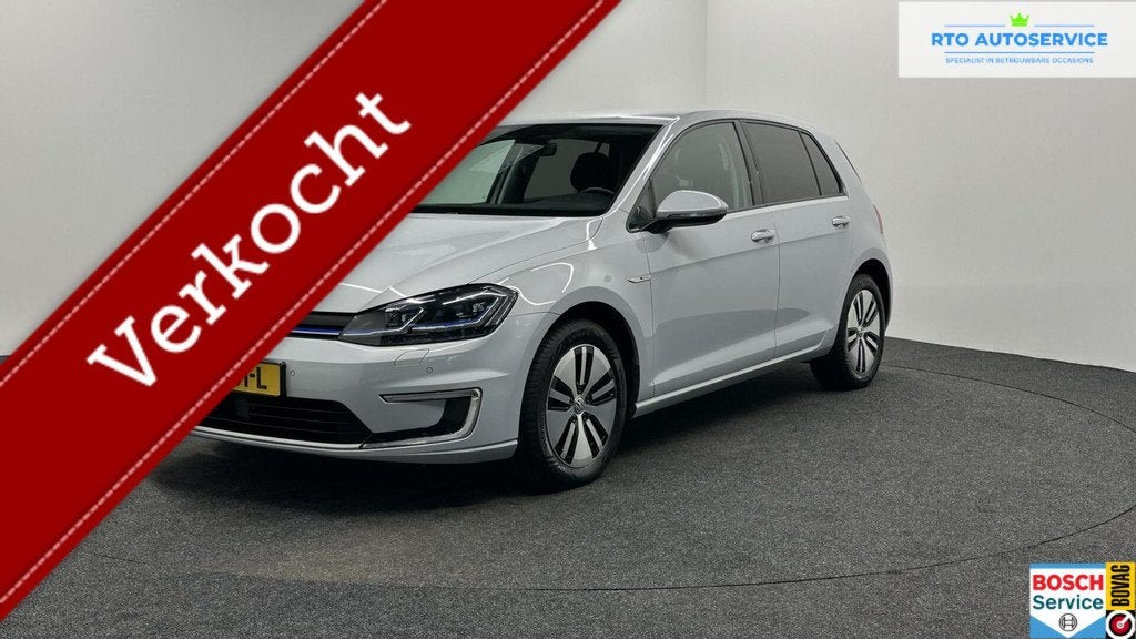 Volkswagen e-Golf White Silver Metallic-Digitaal Display 86%, Auto's, Volkswagen, Bedrijf, Te koop, Golf, ABS, Adaptive Cruise Control