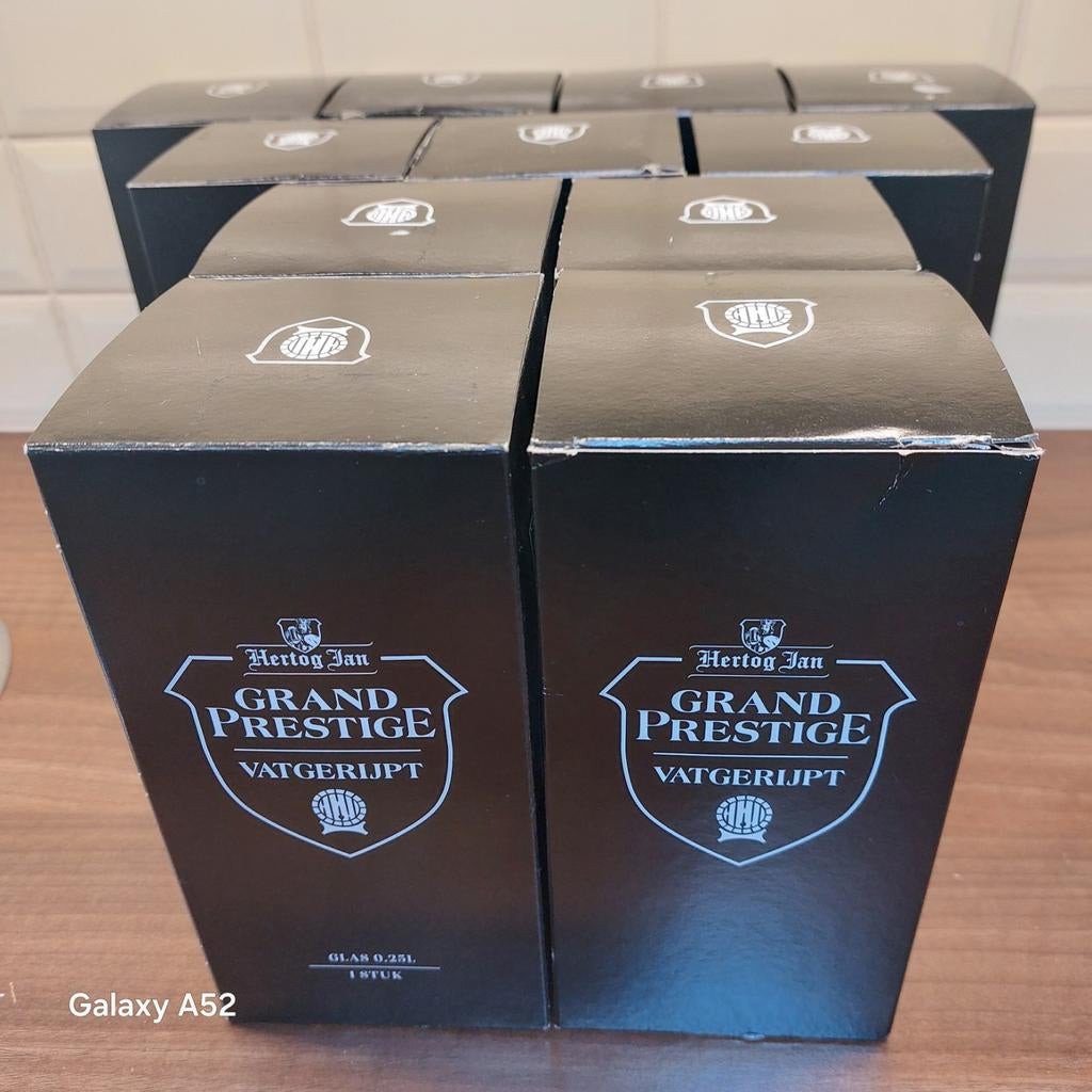 Originele Hertog Jan Vatgerijpt 2025 glazen / nieuw!!, Verzamelen, Ophalen of Verzenden, Nieuw, Bierglas