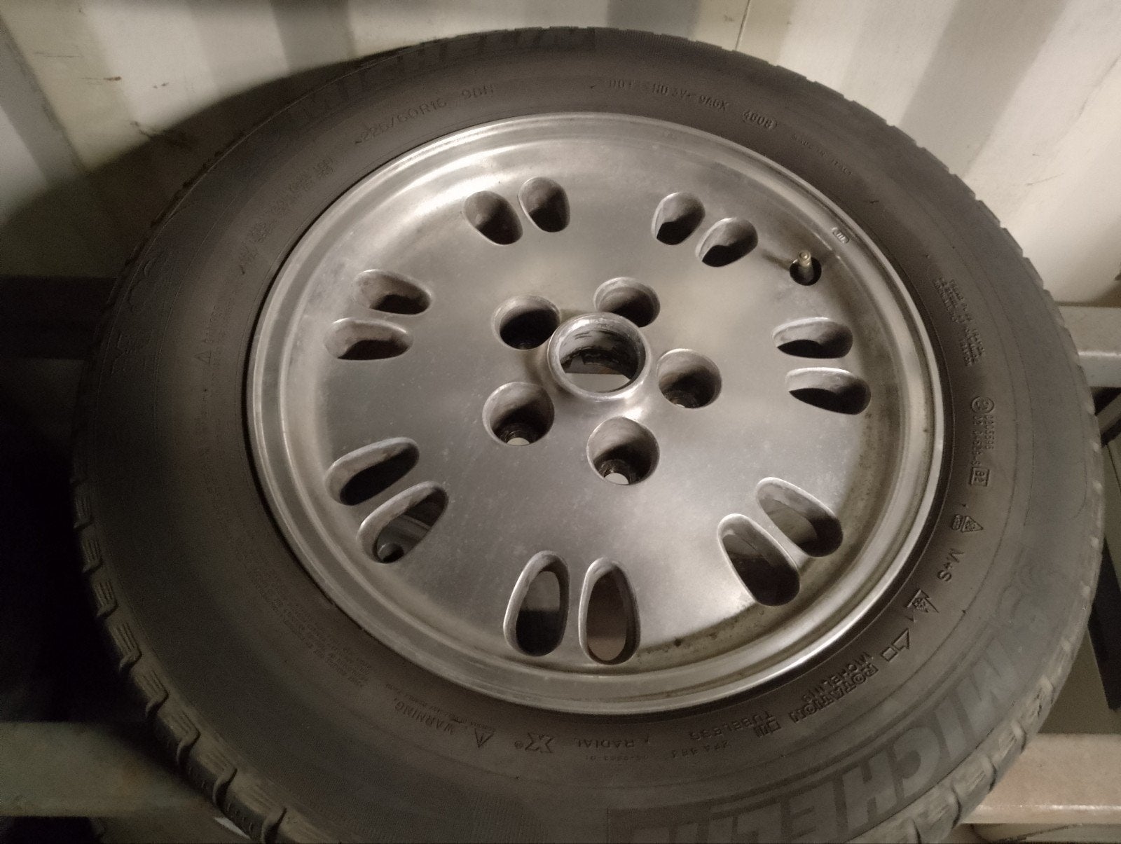 Jaguar Winterset, Auto-onderdelen, Banden en Velgen, Banden en Velgen, Winterbanden, 16 inch, 225 mm, Personenwagen, Gereviseerd