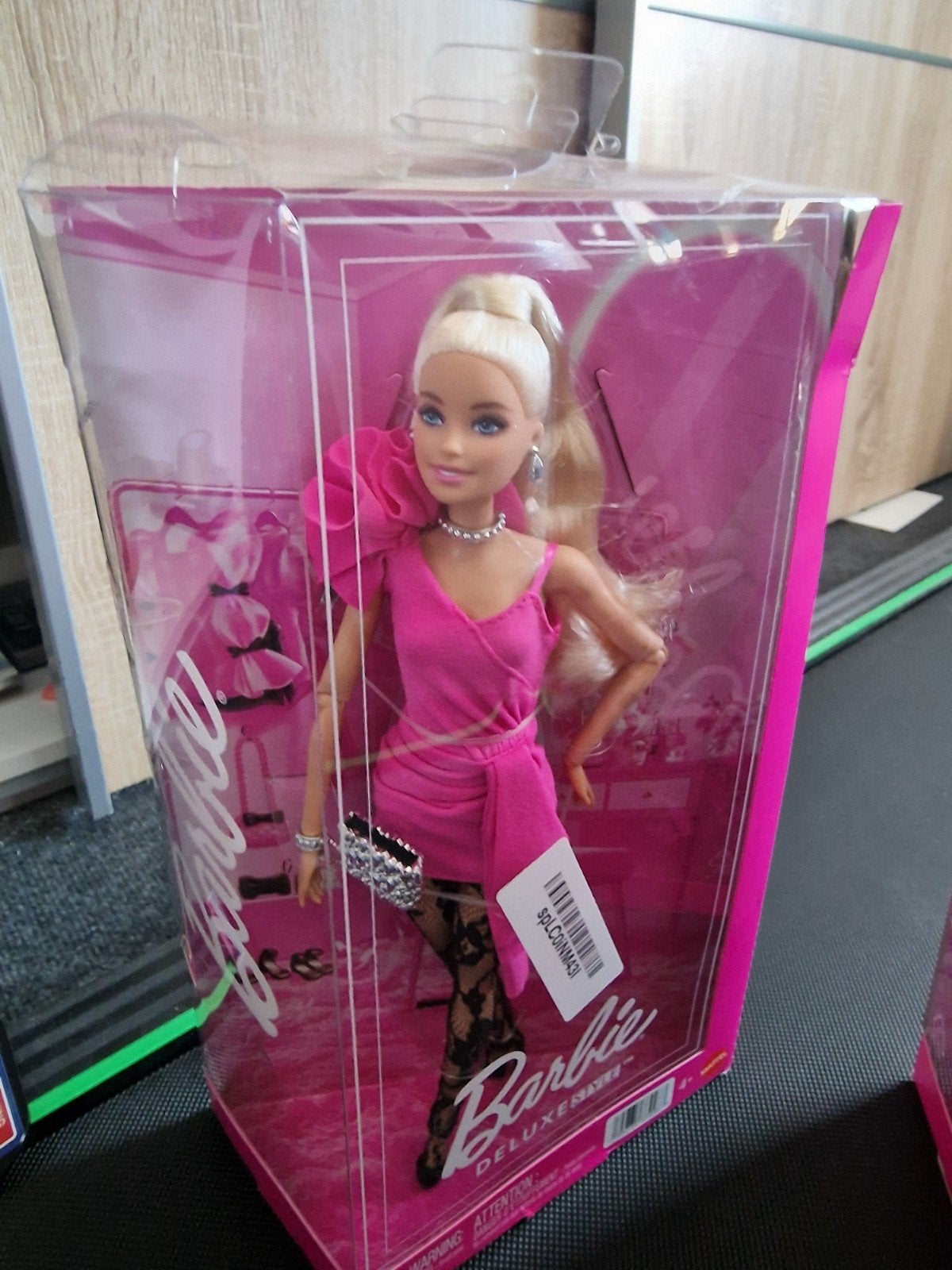 2x barbie deluxe style NRFB, Ophalen of Verzenden, Nieuw, Pop