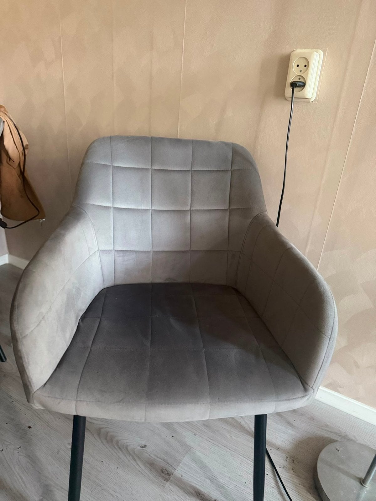 Moderne eetkamerstoelen - Grijs fluweel, Ophalen, Zo goed als nieuw, Vier, Stof