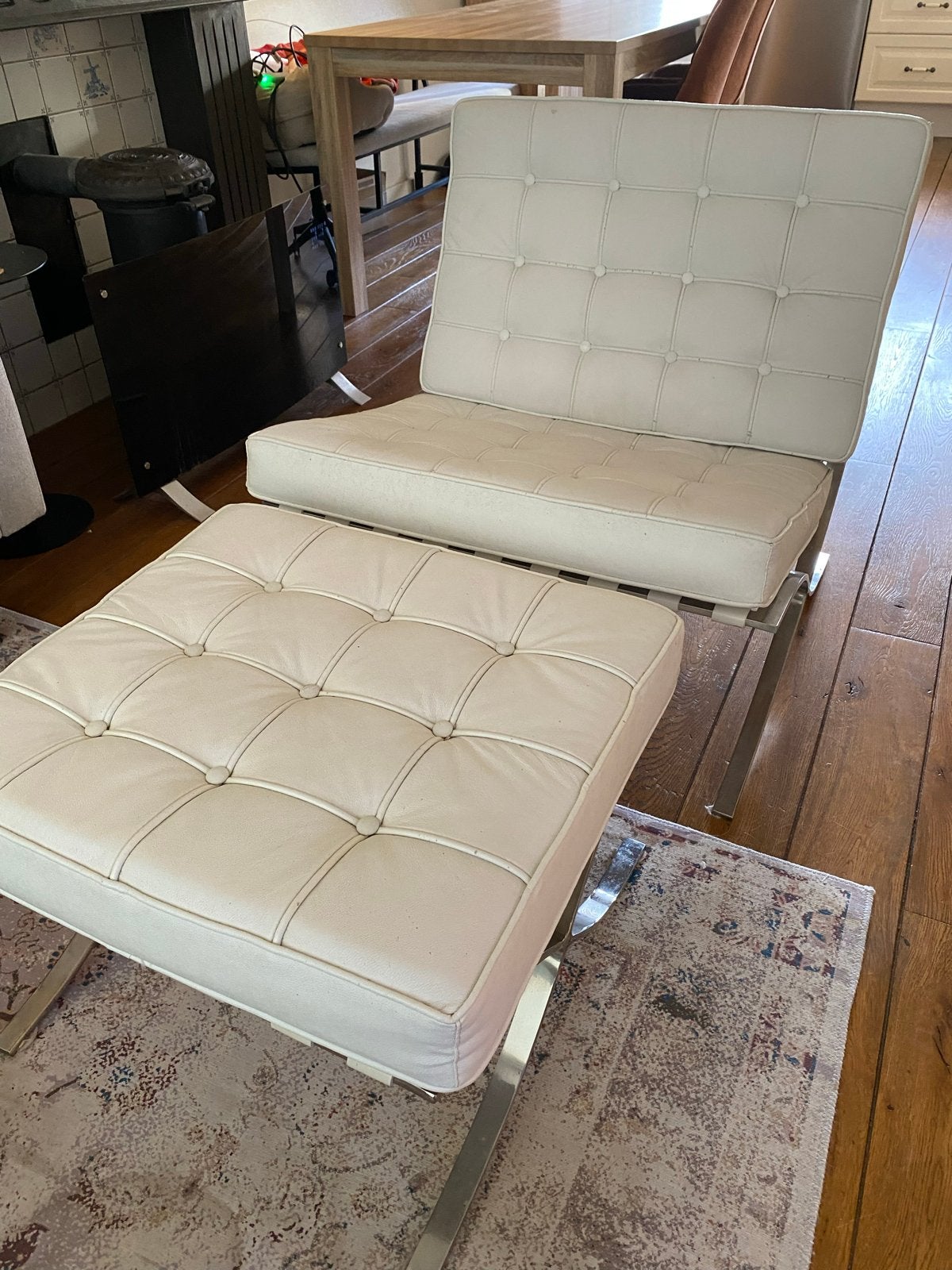 Barcelona-stijl fauteuil + hocker, Ophalen, Gebruikt, Wit, Leer