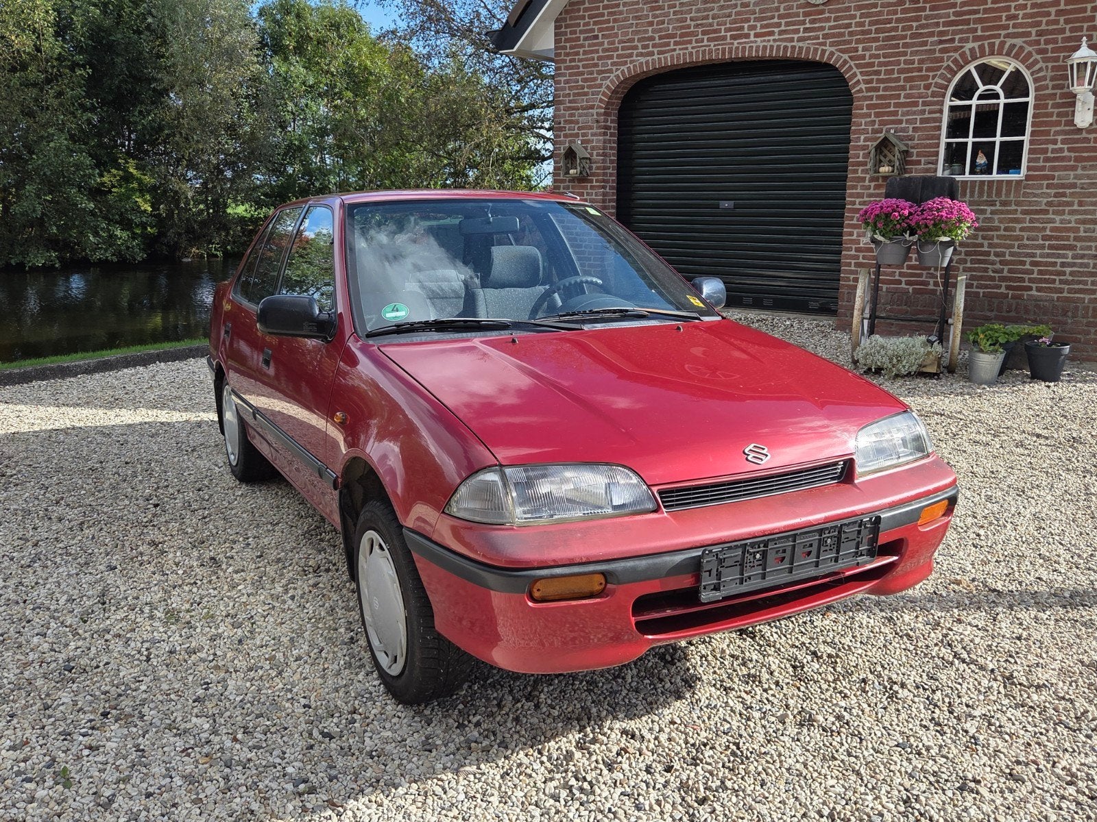 Suzuki Swift Sedan Carrosserie zonder kenteken (excl. motor/, Ophalen, Gebruikt, Voor, Suzuki