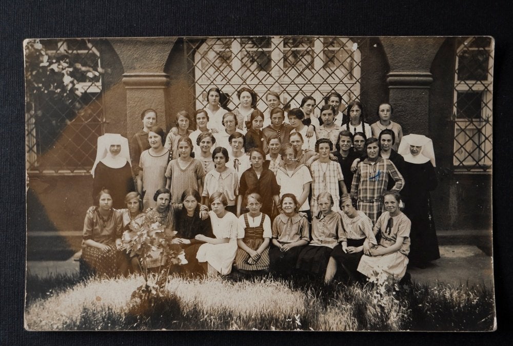 Meisjes school met 2 nonnen, Verzamelen, Religie, Verzenden, Gebruikt, Kaart of Prent, Christendom | Katholiek